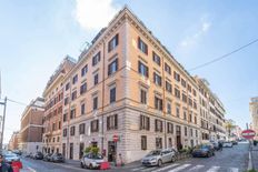 Appartamento di lusso di 91 m² in vendita Via Lucullo, Roma, Lazio