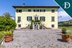 Prestigiosa villa di 970 mq in vendita, Via del Pino e Cortacce N.10, Lucca, Toscana