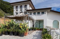 Villa in vendita a Marina di Carrara Toscana Massa-Carrara