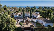 Prestigiosa villa di 715 mq in vendita Marbella, Spagna