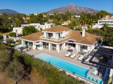 Villa di 428 mq in vendita Las Brisas, Marbella, Málaga, Andalusia