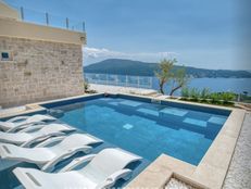 Villa in vendita a Castelnuovo di Cattaro Herceg Novi 