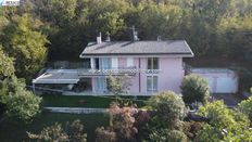 Villa in vendita a Torri del Benaco Veneto Verona