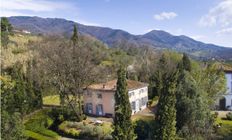 Prestigiosa villa di 490 mq in vendita, Lucca, Italia
