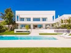 Prestigiosa villa di 885 mq in vendita, Guadalmina baja, Marbella, Andalusia