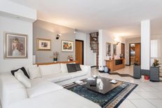Appartamento di lusso di 303 m² in vendita Via Bonfanti 15, Merate, Lecco, Lombardia