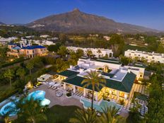 Prestigiosa villa di 1467 mq in vendita Aloha, Marbella, Andalusia