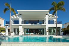 Prestigiosa villa di 888 mq in vendita, Marbella, Andalusia