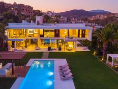 Villa di 589 mq in affitto Nueva Andalucía, Marbella, Málaga, Andalucía