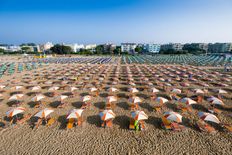 Hotel di prestigio di 1700 mq in vendita Bibione, Italia