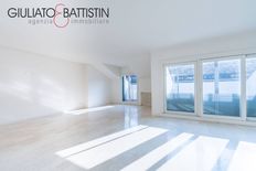 Appartamento di prestigio di 250 m² in vendita Vicenza, Italia