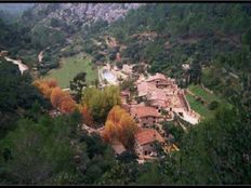 Albergo in vendita a Puigpunyent Isole Baleari Isole Baleari