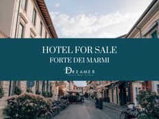 Hotel di lusso di 1440 mq in vendita Via Carducci 10, Forte dei Marmi, Toscana