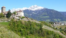 Hotel di lusso di 2000 mq in vendita Tirol, Austria