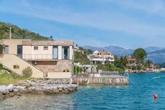 Villa in vendita a Teodo Tivat 