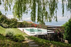 Prestigiosa villa di 153 mq in vendita Arona, Italia