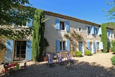 Esclusiva Casa Indipendente di 400 mq in affitto Saint-Étienne-du-Grès, Francia