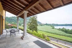 Villa in vendita Montorfano, Lombardia