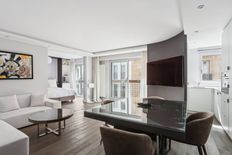 Prestigioso appartamento di 57 m² in vendita Tour Eiffel, Invalides – Ecole Militaire, Saint-Thomas d’Aquin, Parigi, Île-de-France