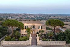 Prestigiosa villa di 565 mq in vendita, Modica, Italia