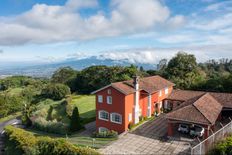 Villa in vendita a Guadalupe Provincia de San José Goicoechea