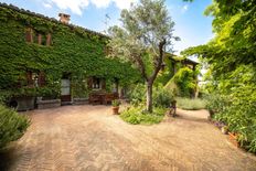 Esclusiva Casa Indipendente di 560 mq in vendita Urbino, Italia