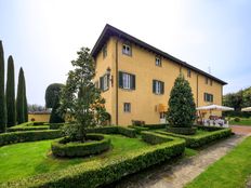 Prestigiosa Casa Indipendente in vendita Via Pieroni, Lucca, Toscana