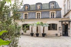 Casa Unifamiliare in vendita a Champs-Elysées, Madeleine, Triangle d’or Île-de-France Parigi