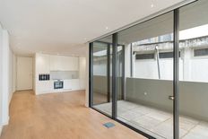 Prestigioso appartamento di 69 m² in vendita Oporto