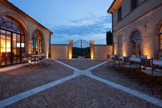 Prestigiosa villa di 720 mq in vendita, Buonconvento, Toscana