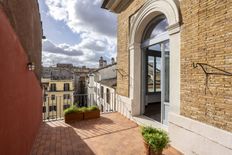 Prestigioso appartamento di 240 m² in affitto Roma, Italia