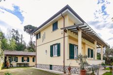 Esclusiva Casa Indipendente di 290 mq in vendita Pietrasanta, Italia