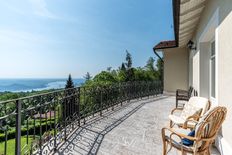 Prestigiosa villa di 350 mq in vendita Nebbiuno, Piemonte