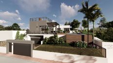 Prestigiosa villa di 220 mq in vendita, Estepona, Andalusia