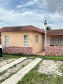 Villa in vendita a Hialeah Florida Miami-Dade County