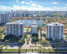 Palazzo in vendita a Aventura Florida Miami-Dade County