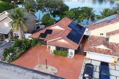 Villa in vendita a Hialeah Florida Miami-Dade County