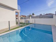 Prestigiosa Casa Semindipendente di 192 mq in vendita Seixal, Portogallo