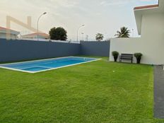 Casa di lusso in vendita a Talatona Luanda Province 