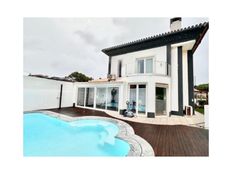 Prestigiosa casa di 247 mq in vendita Cascais e Estoril, Portogallo