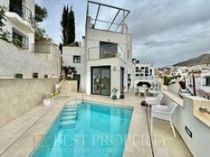 Villa in vendita a Nerja Andalusia Málaga