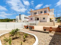 Casa Unifamiliare in vendita a Caldas da Rainha Distrito de Leiria Caldas da Rainha