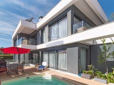 Prestigiosa Casa Indipendente di 324 mq in vendita Almada, Portogallo