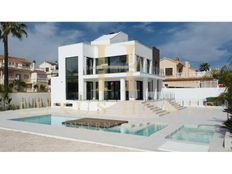 Villa in vendita a Torrevieja Comunità Valenciana Provincia de Alicante