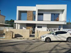 Casa Indipendente in vendita Valadares, Seixal, Distrito de Setúbal