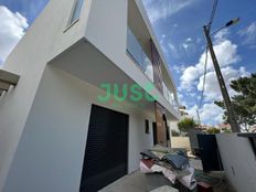 Casa Unifamiliare in vendita a Seixal Distrito de Setúbal Seixal