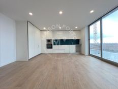 Prestigioso appartamento di 145 m² in vendita Centro, Espinho, Distrito de Aveiro