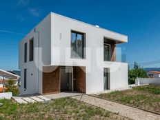 Casa Indipendente di 316 mq in vendita Estrada Antiga Tortosendo, Covilhã, Distrito de Castelo Branco