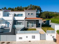 Prestigiosa Casa Semindipendente di 365 mq in vendita Nazaré, Portogallo