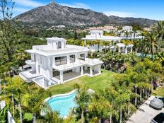 Prestigiosa villa di 647 mq in vendita Marbella, Spagna